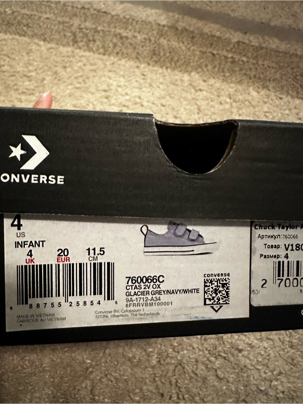Converse infant size 4
